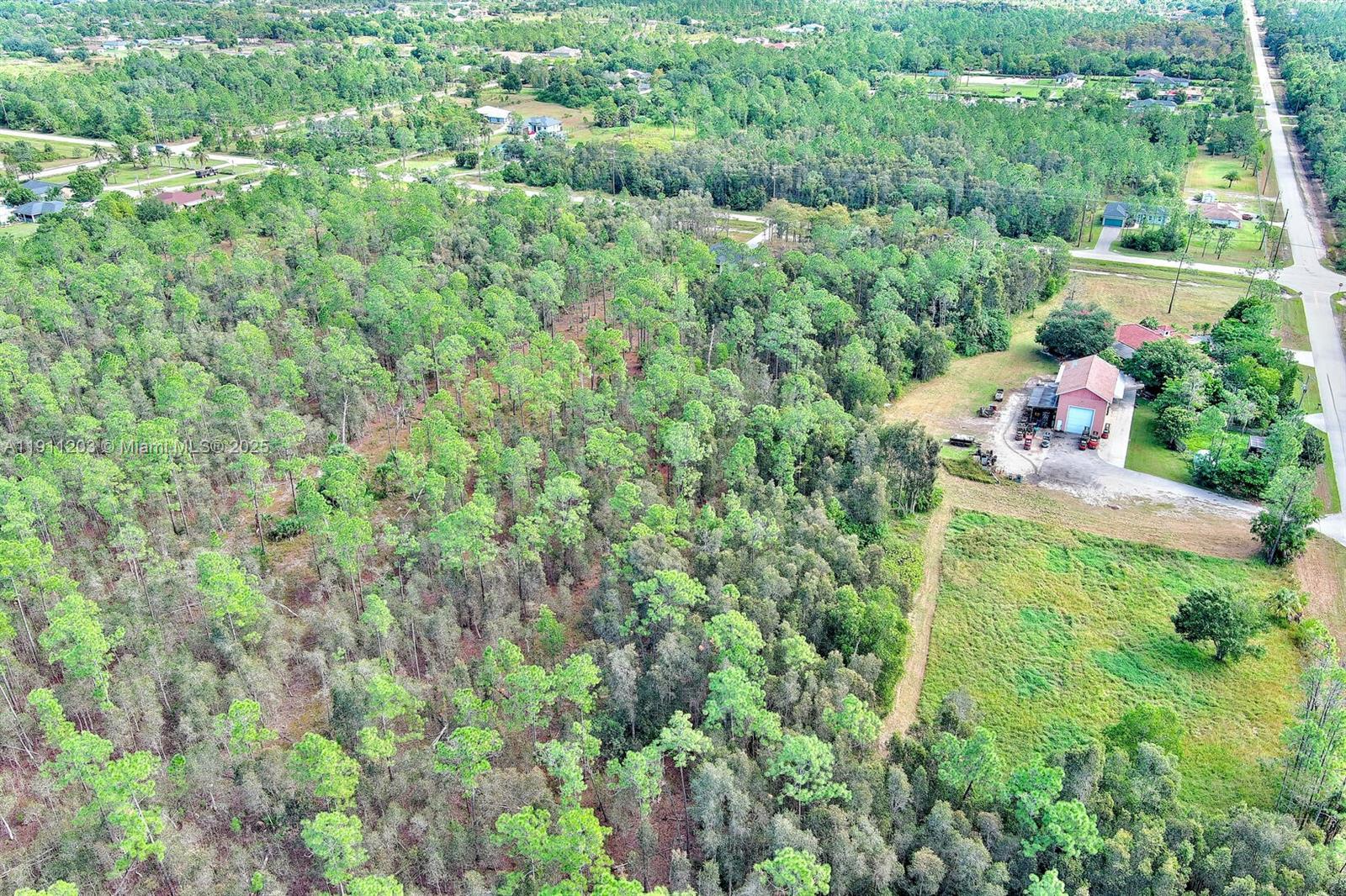 GOLDEN GATE EST - Land