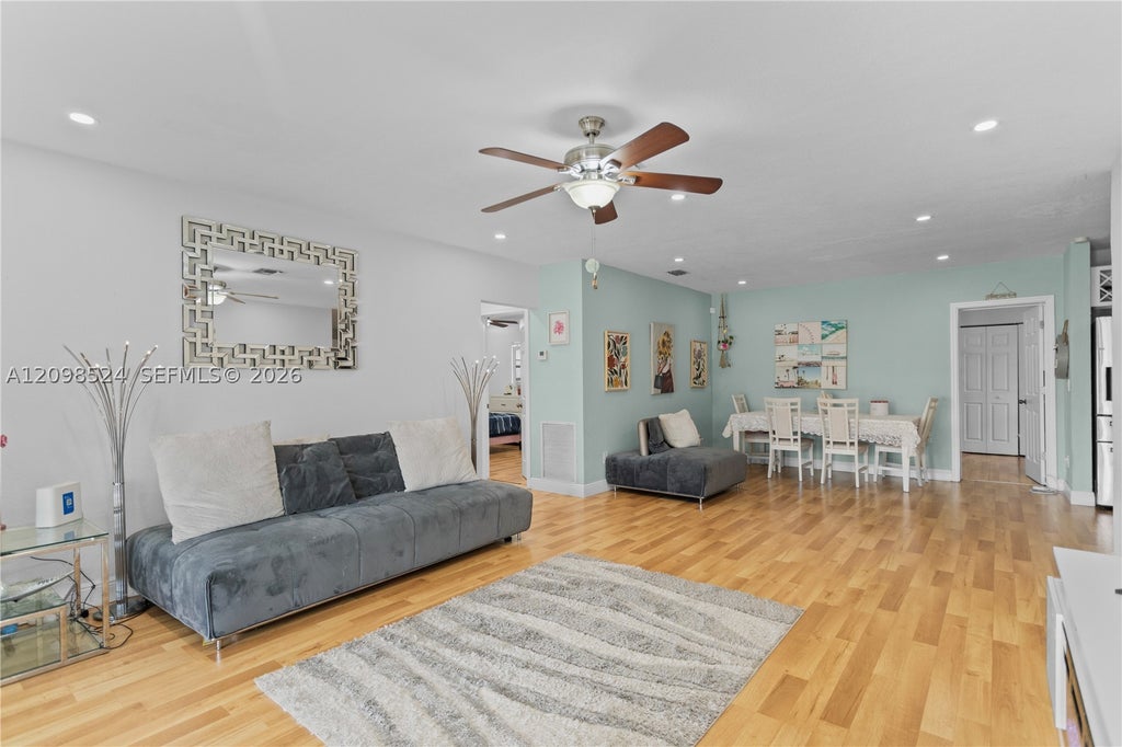 Photo of 7440 Fillmore Street, Hollywood, FL 33024 (MLS # A12098524)