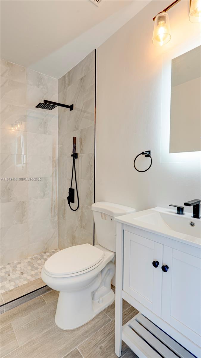 UNIVERSITY VILLAS CONDO - Residential