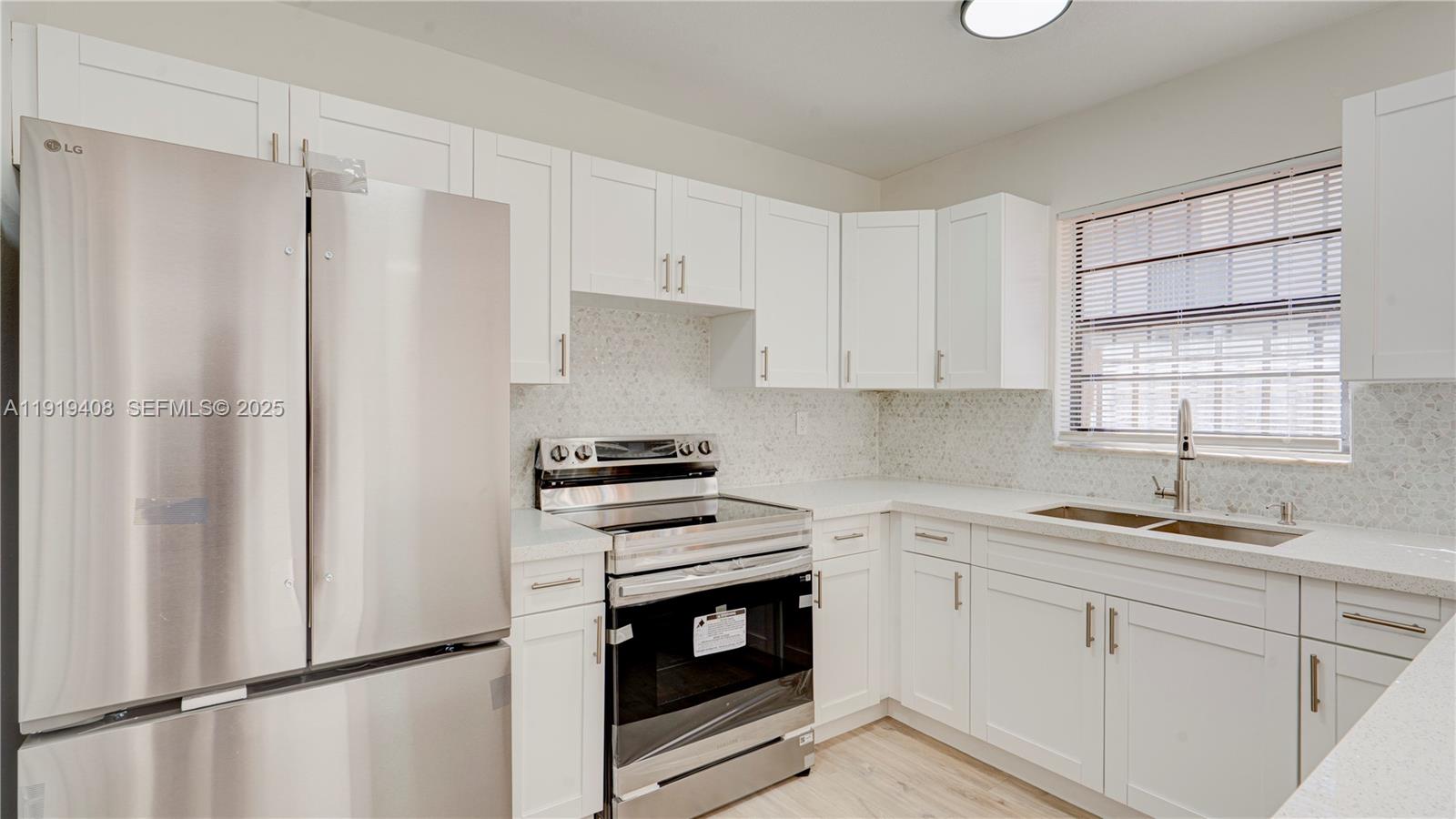 UNIVERSITY VILLAS CONDO - Residential