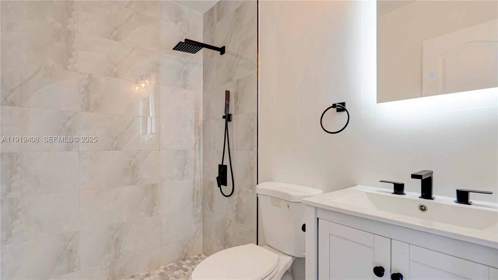 UNIVERSITY VILLAS CONDO - Residential