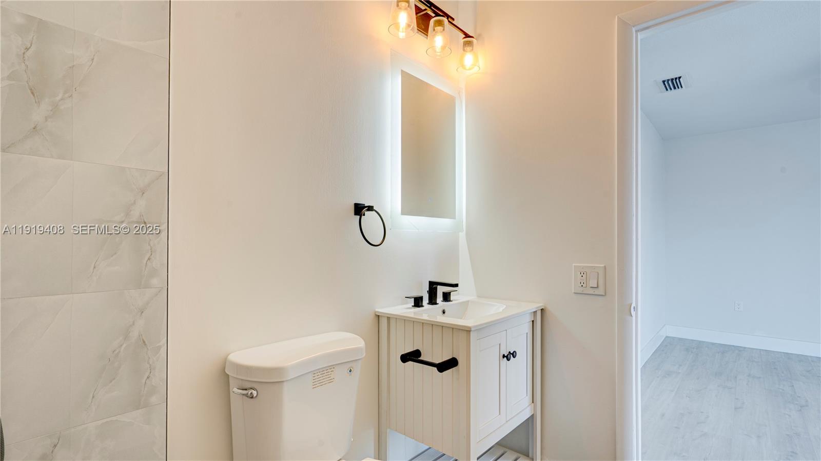 UNIVERSITY VILLAS CONDO - Residential