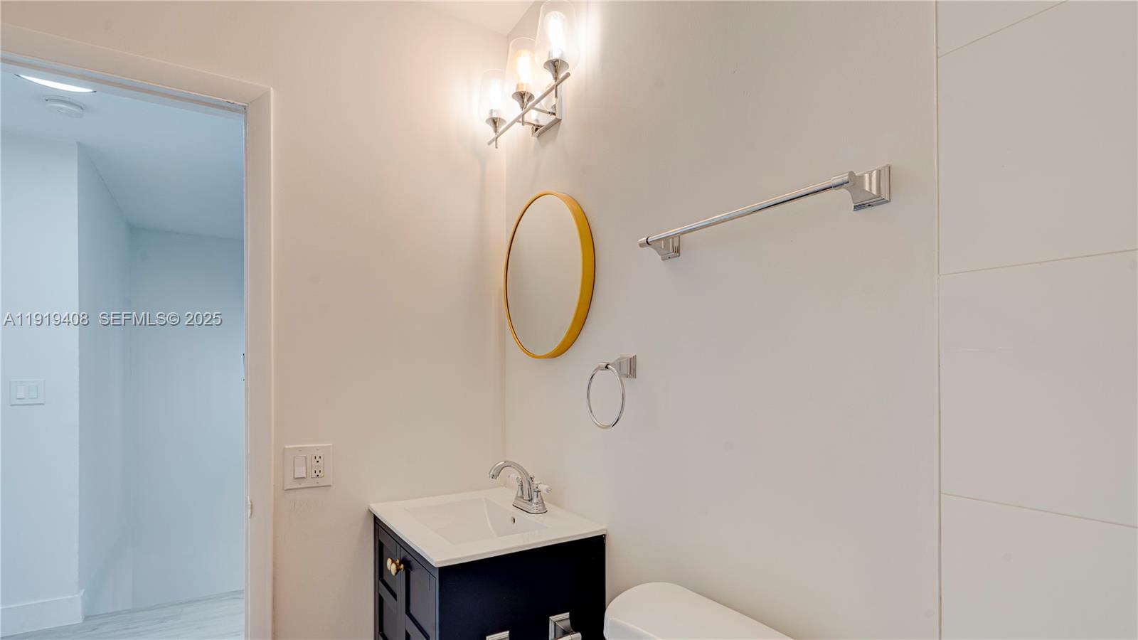 UNIVERSITY VILLAS CONDO - Residential