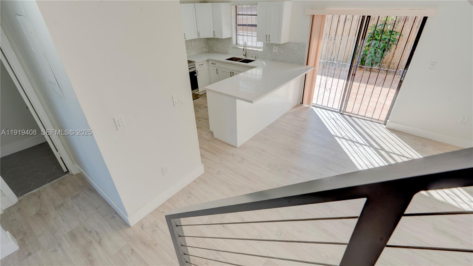 UNIVERSITY VILLAS CONDO - Residential