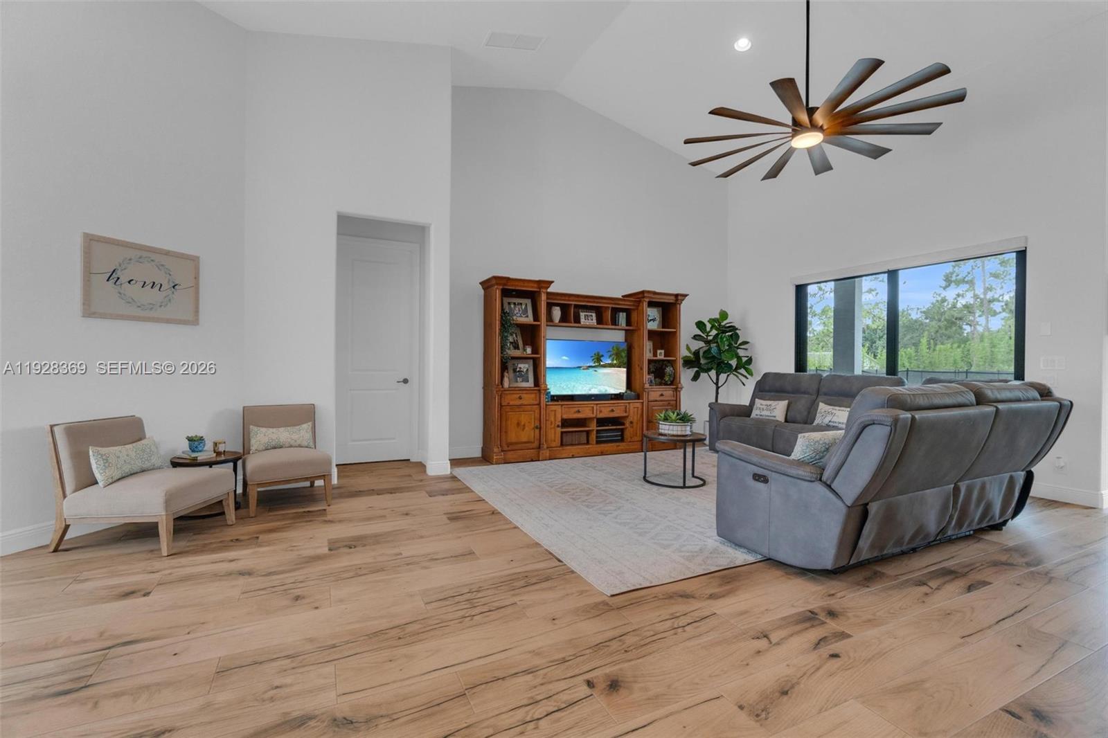 The Acreage - Residential