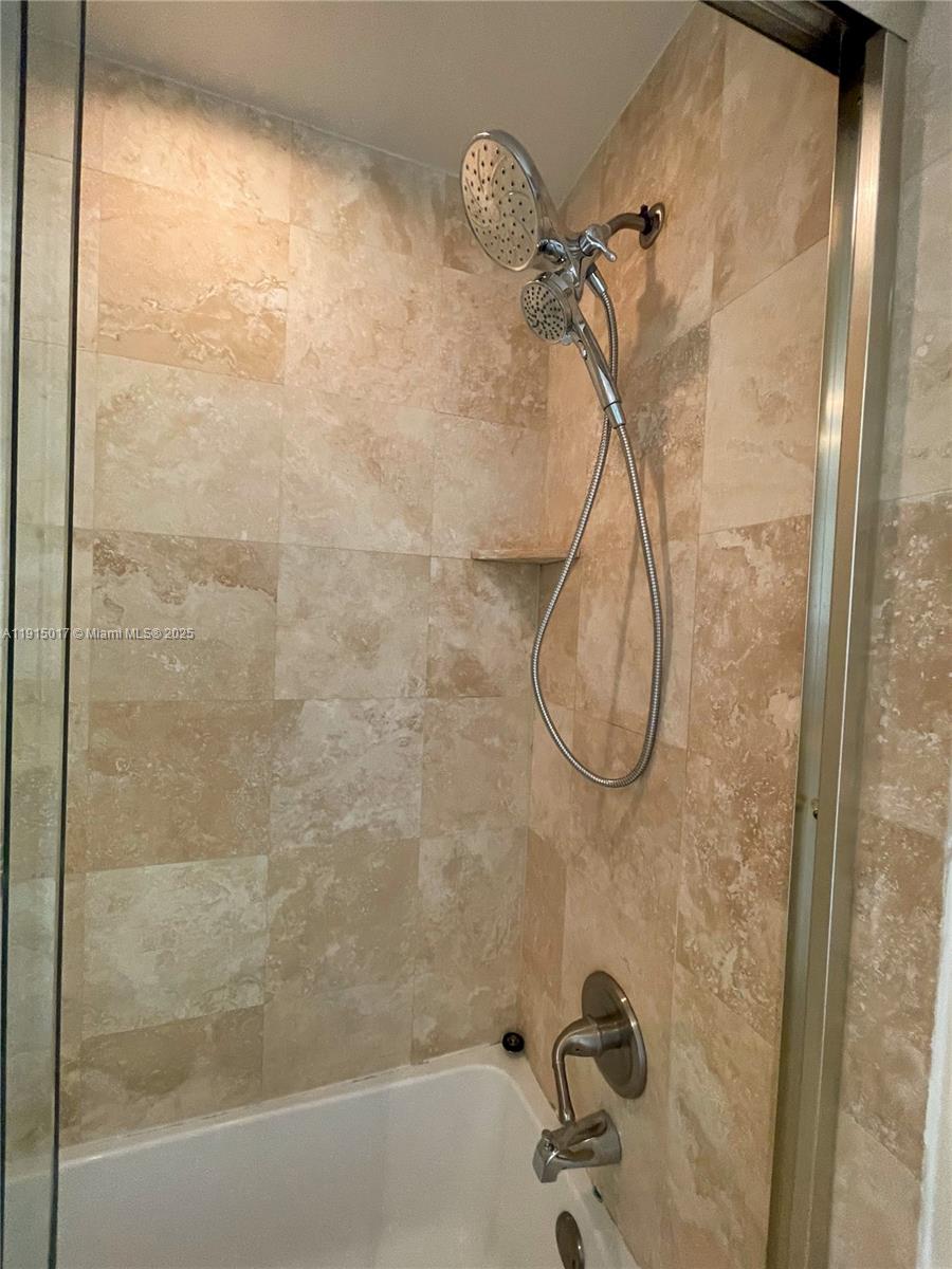 DUO CONDOMINIUM WEST - Residential Lease