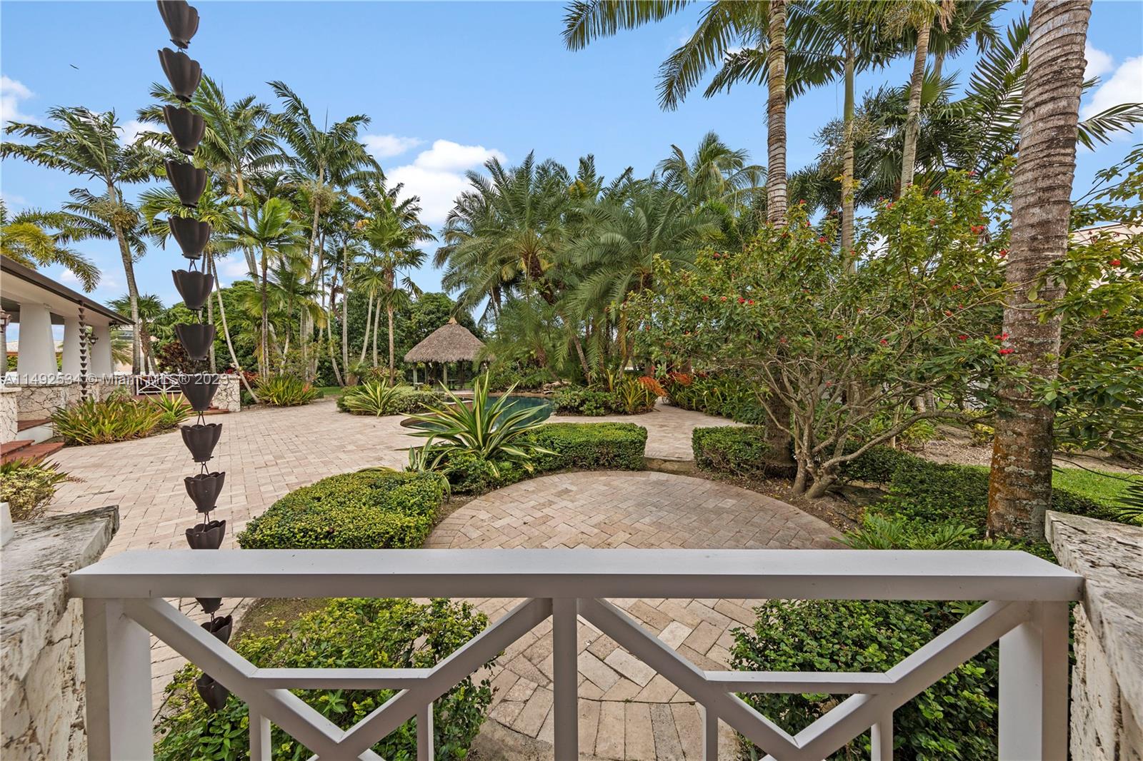 5 ACRE ESTATE - Residential