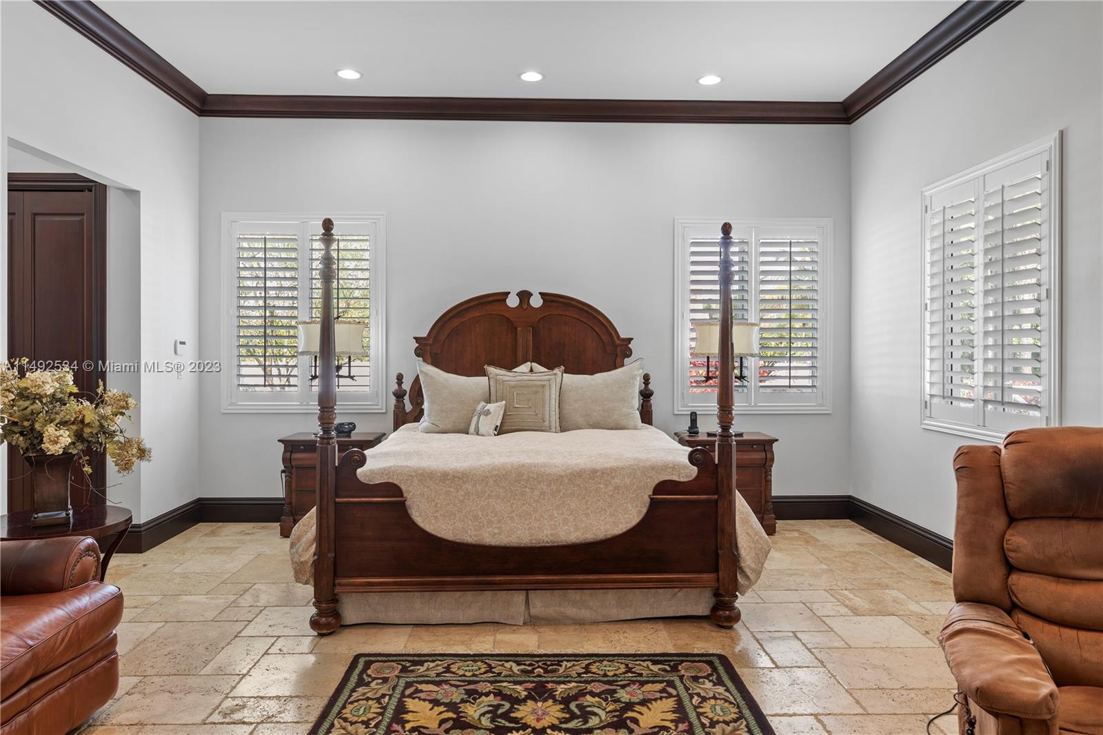 5 ACRE ESTATE - Residential