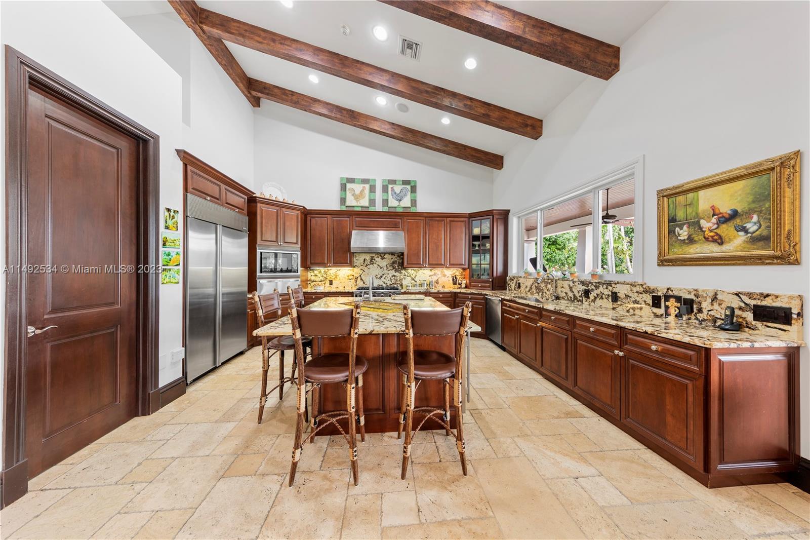 5 ACRE ESTATE - Residential