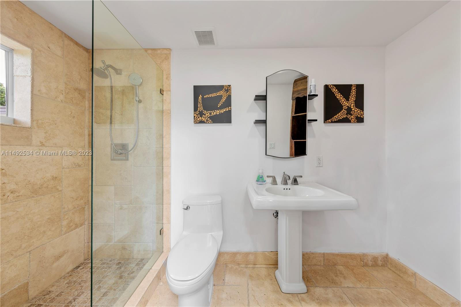 5 ACRE ESTATE - Residential