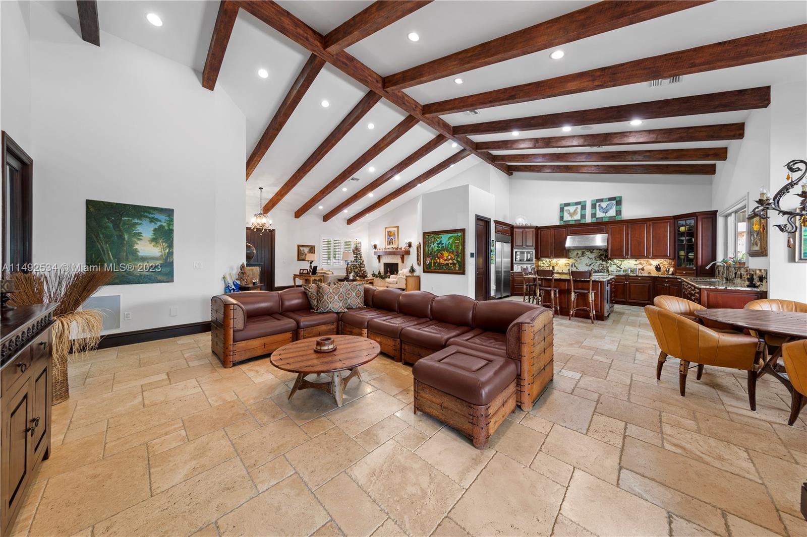 5 ACRE ESTATE - Residential