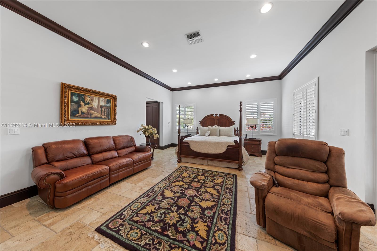 5 ACRE ESTATE - Residential