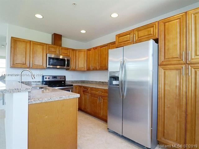 7738 NW 5th St 7746