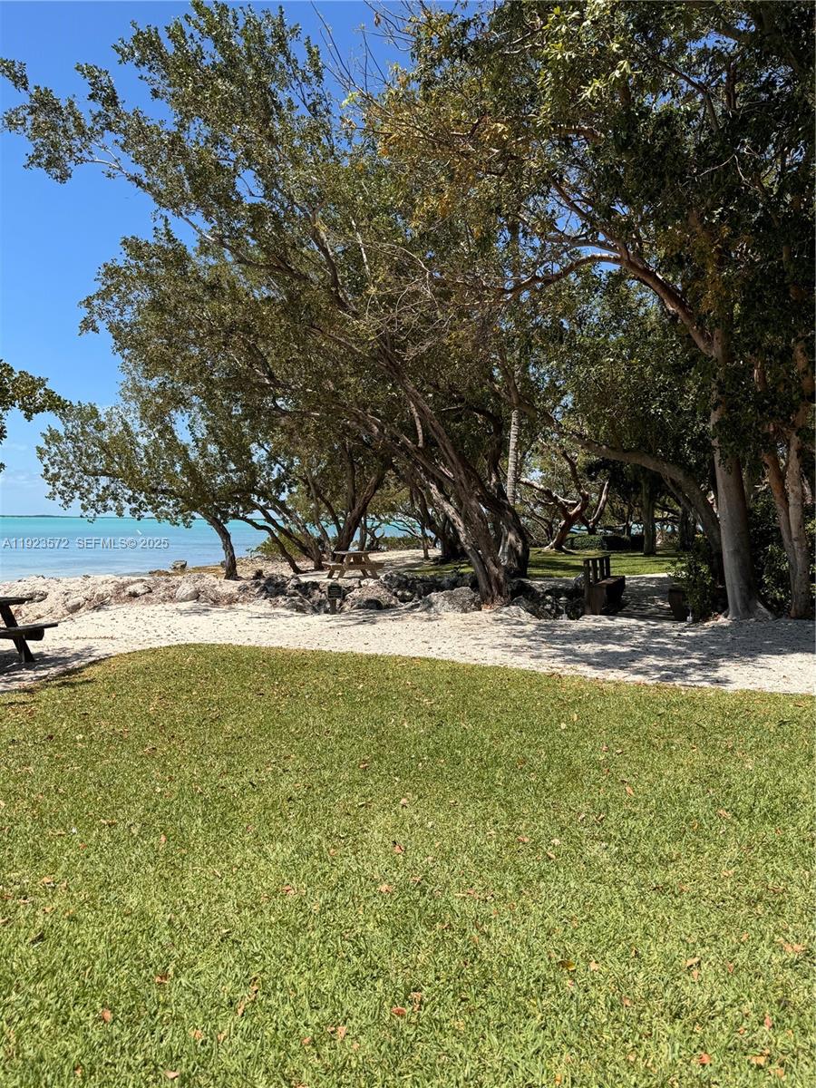 BUTTONWOOD BAY CLUB CONDO - Residential Lease