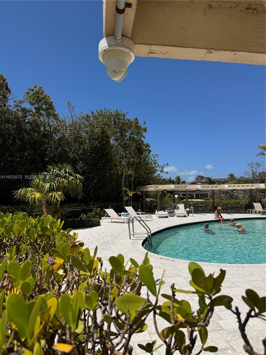 BUTTONWOOD BAY CLUB CONDO - Residential Lease