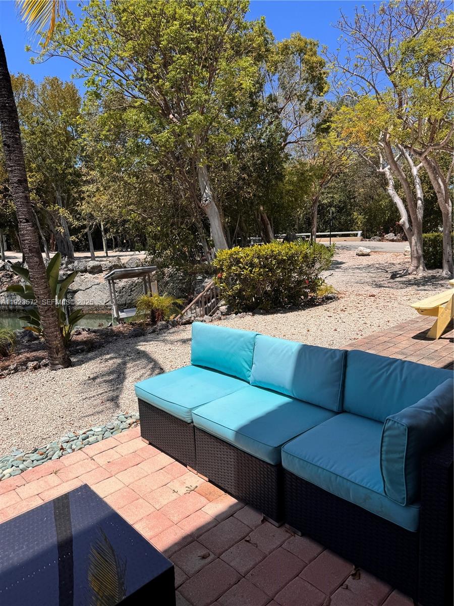 BUTTONWOOD BAY CLUB CONDO - Residential Lease