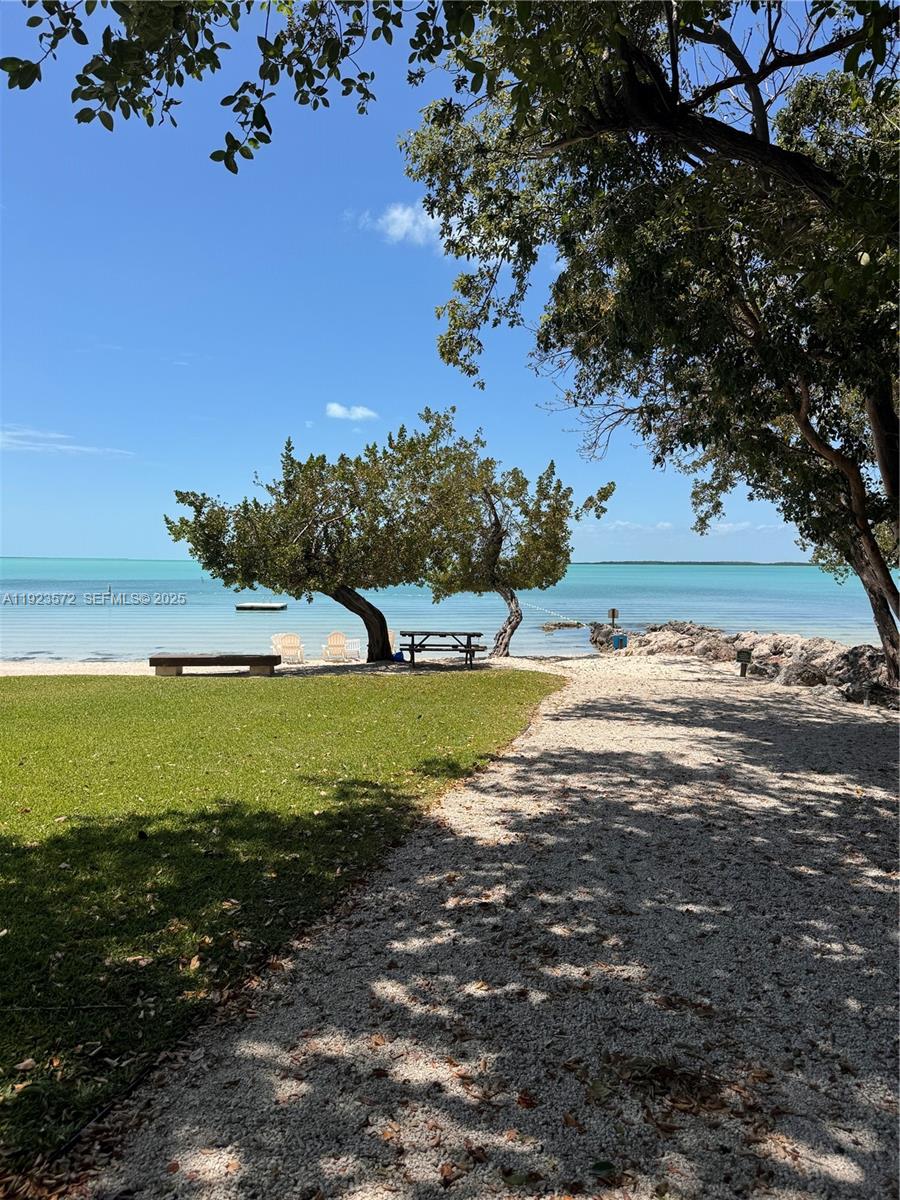 BUTTONWOOD BAY CLUB CONDO - Residential Lease