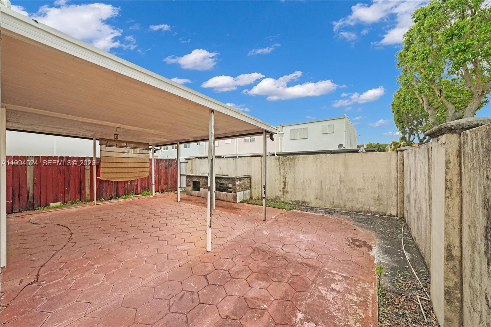 FIRST ADDN TO PALM SPRING - Residential