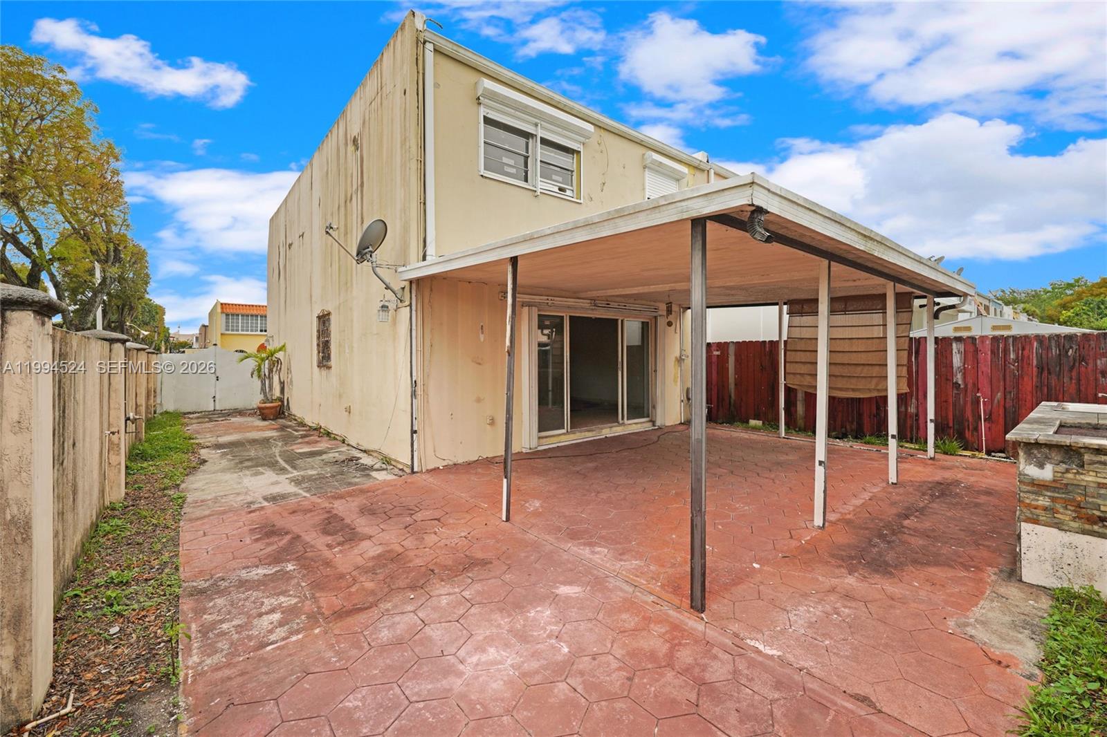 FIRST ADDN TO PALM SPRING - Residential