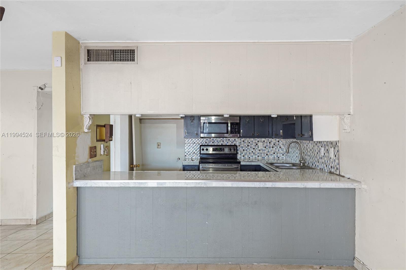 FIRST ADDN TO PALM SPRING - Residential