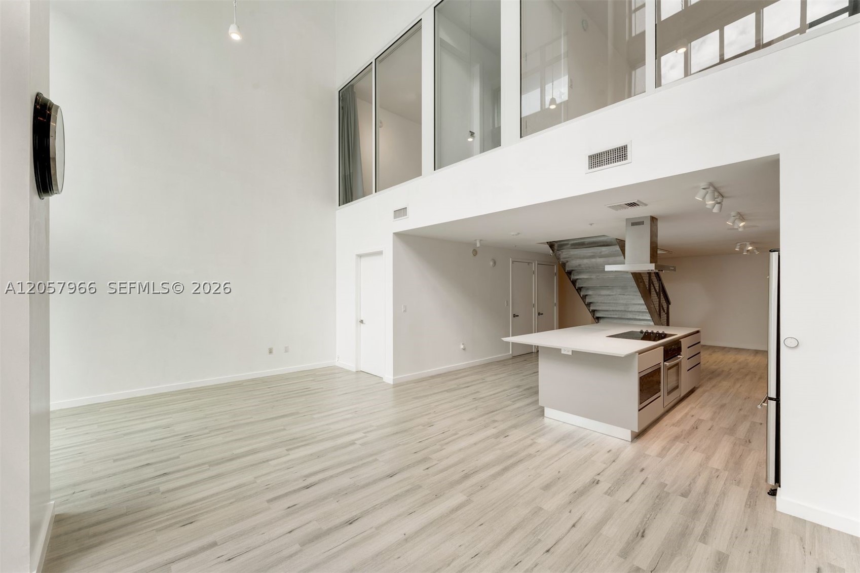 3301 NE 1st Ave M0501