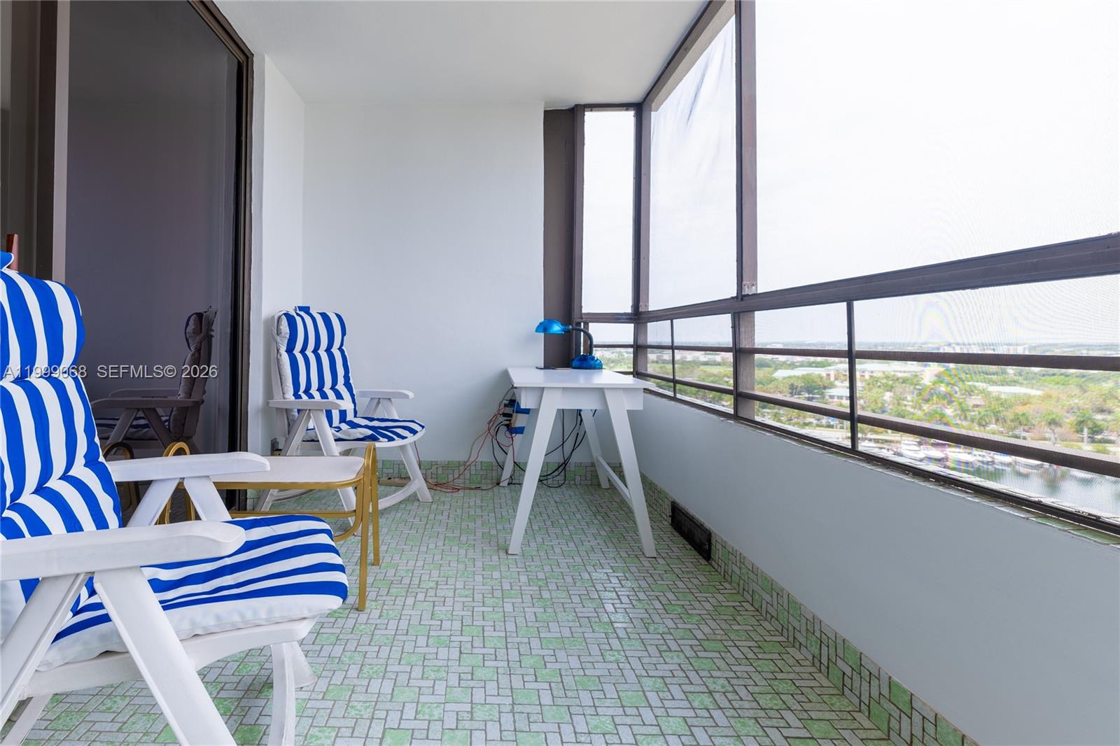 OLYMPUS CONDO PH A - Residential Lease