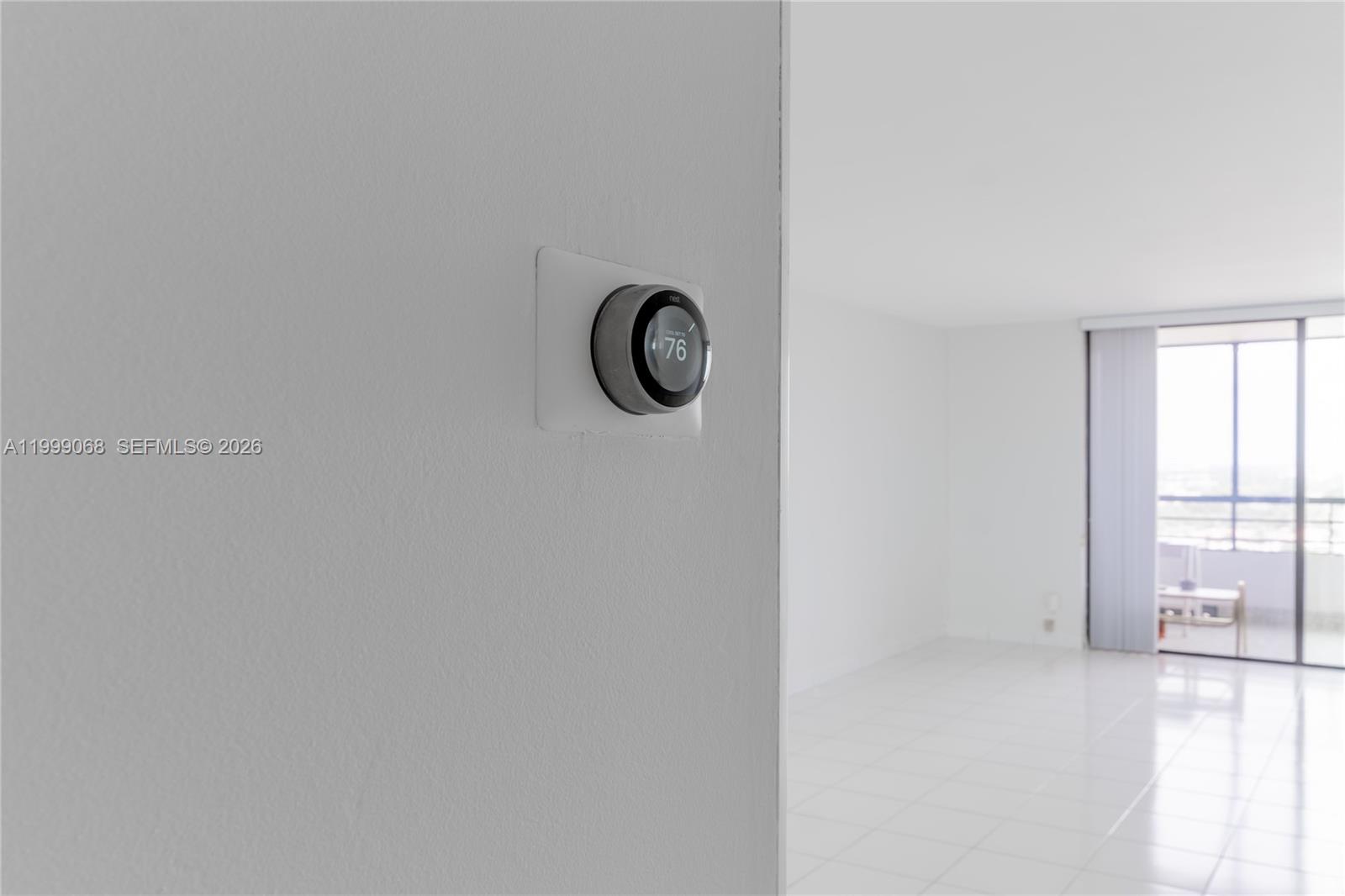 OLYMPUS CONDO PH A - Residential Lease