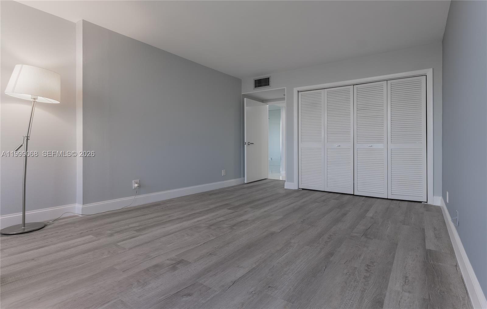 OLYMPUS CONDO PH A - Residential Lease