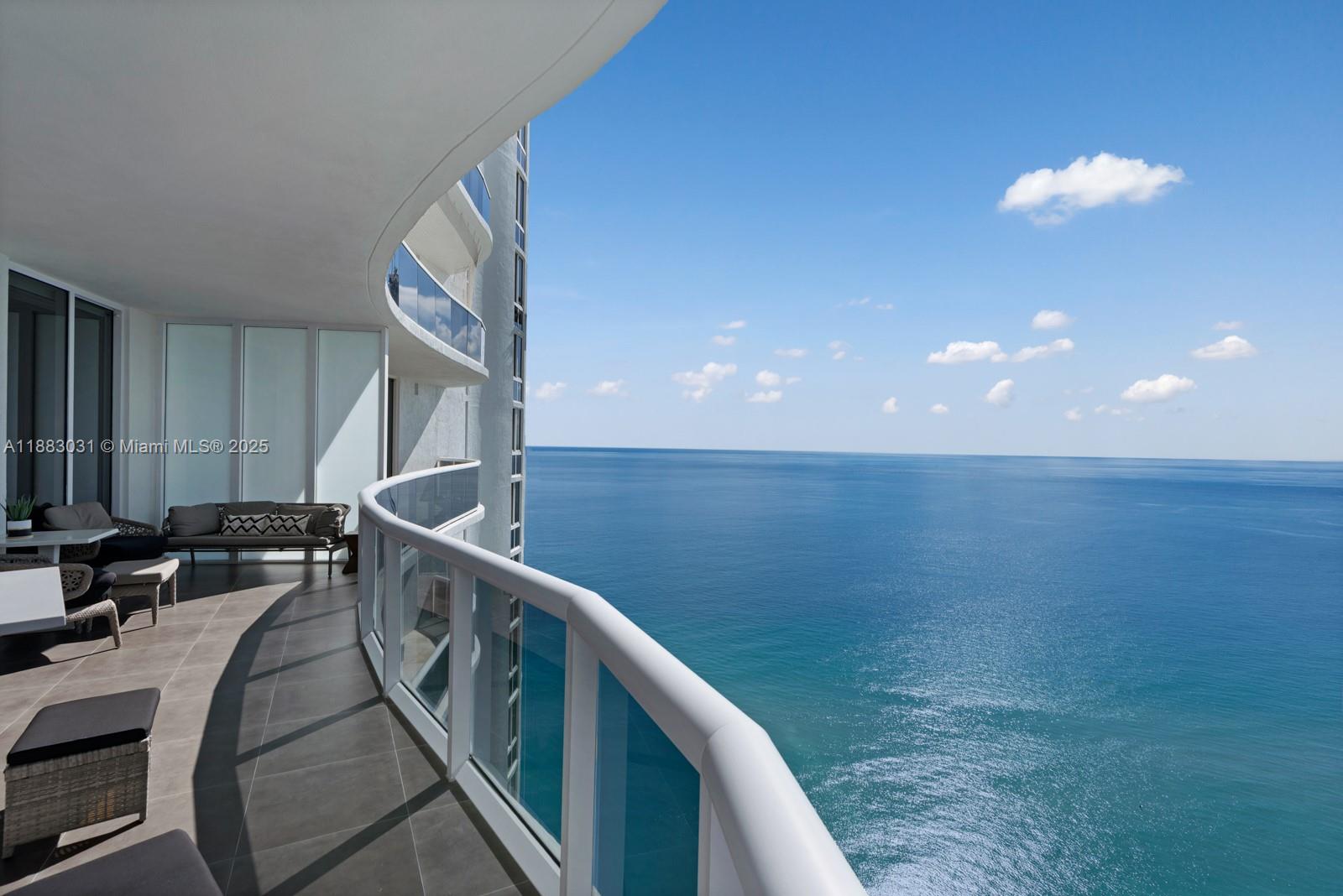 TDR TOWER III CONDO - Residential