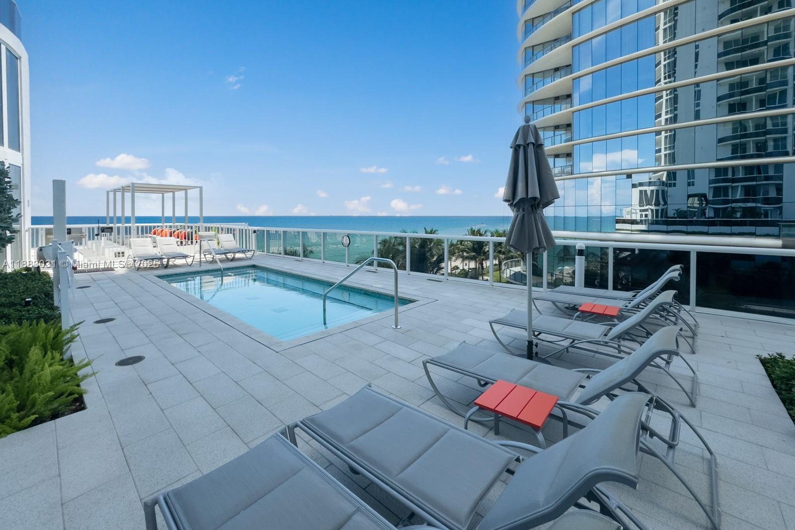 TDR TOWER III CONDO - Residential
