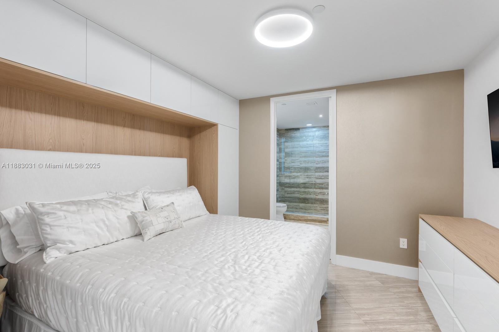 TDR TOWER III CONDO - Residential