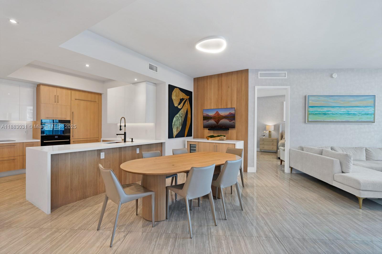 TDR TOWER III CONDO - Residential