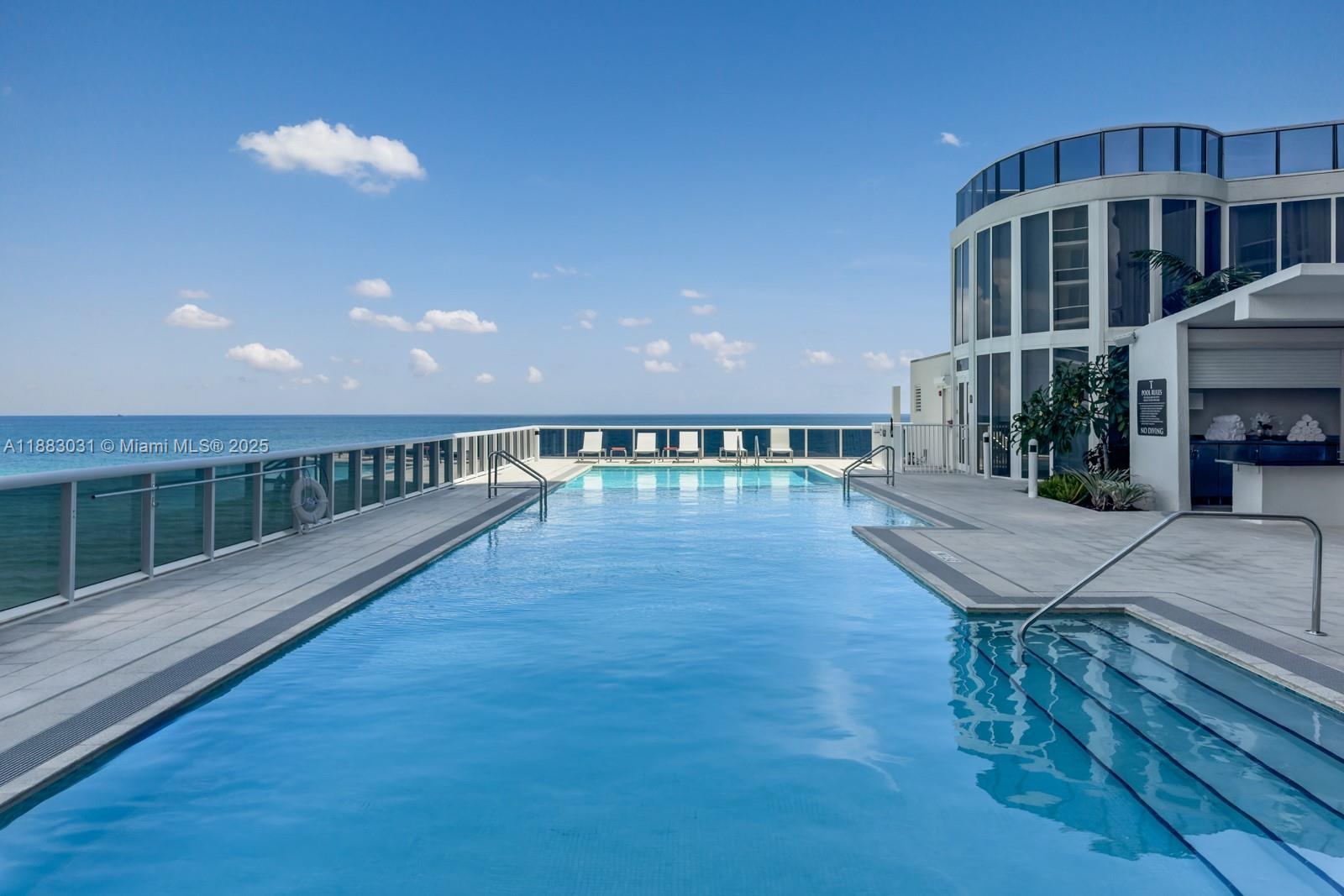TDR TOWER III CONDO - Residential