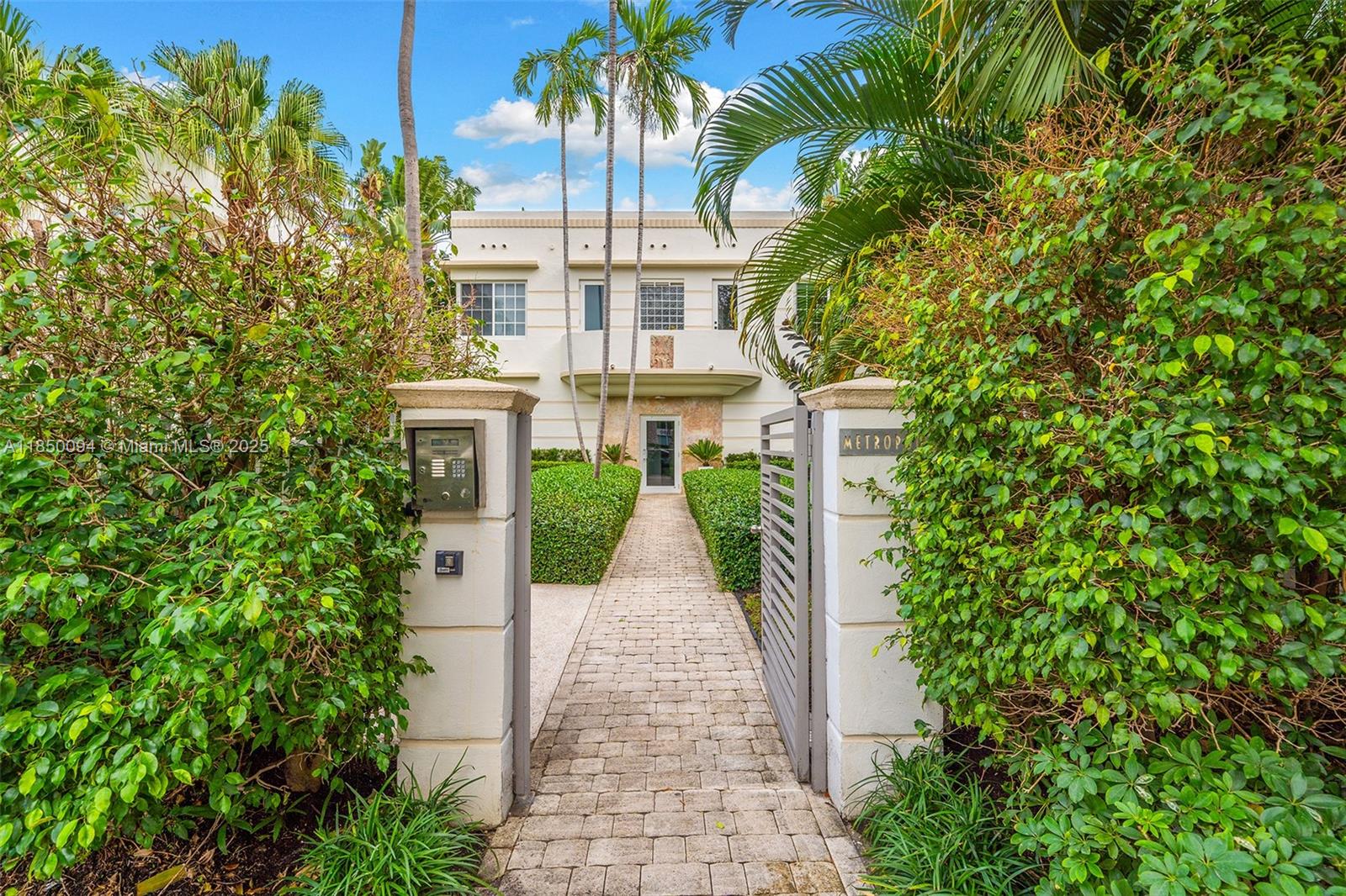 THE METROPOLIS OF SOUTH B - Residential