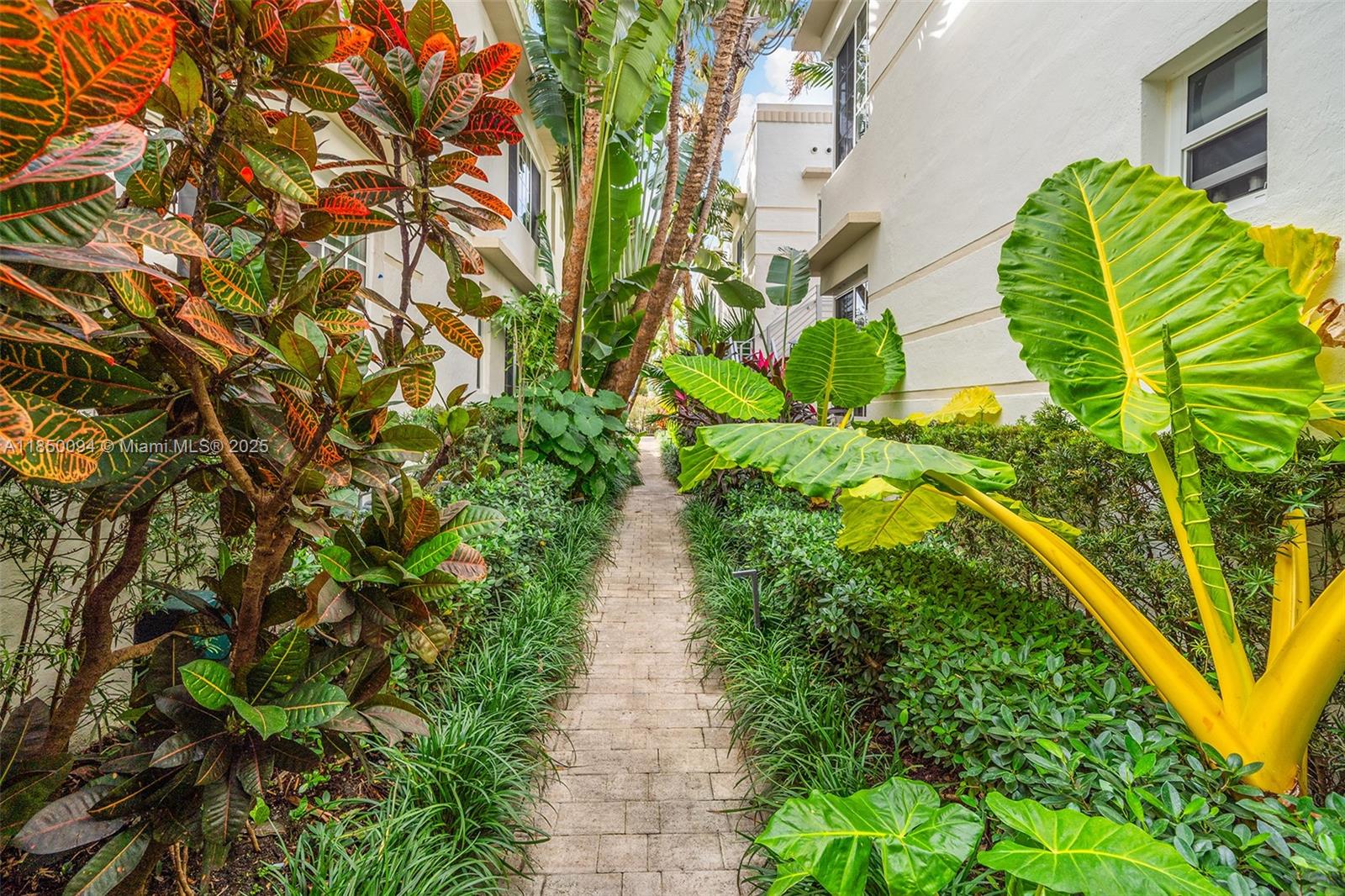 THE METROPOLIS OF SOUTH B - Residential