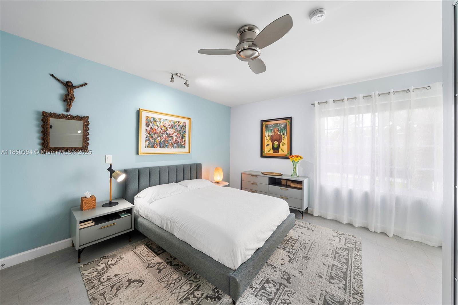 1569 Michigan Ave 10