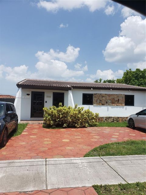 Single Family Residence in Miami FL 3315 89th Ave Ave.jpg