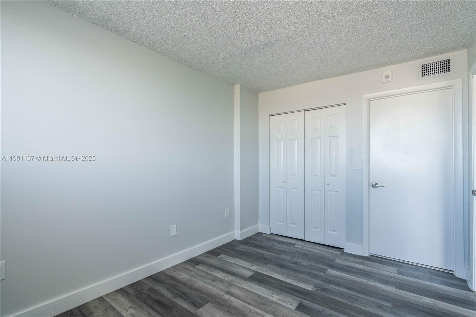 OCEANSIDE SEC ISLE OF NOR - Residential Lease