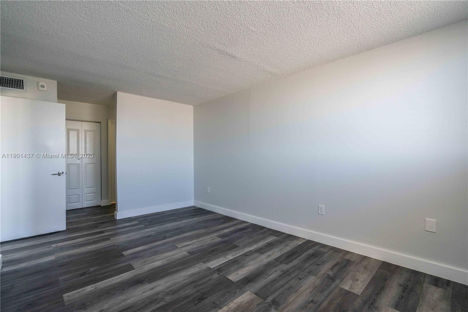 OCEANSIDE SEC ISLE OF NOR - Residential Lease