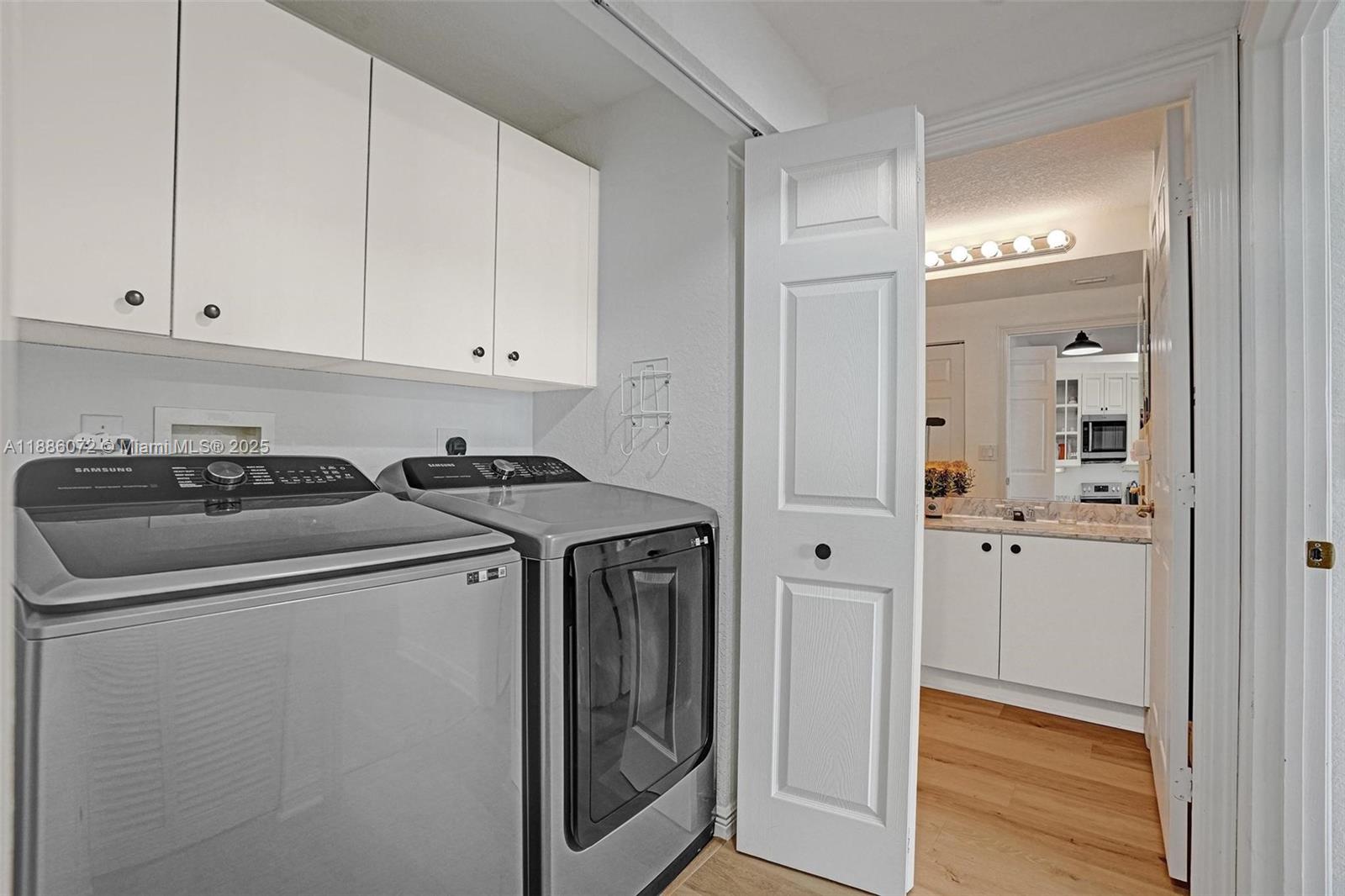 SOUTHAMPTON CONDOMINIUM - Residential