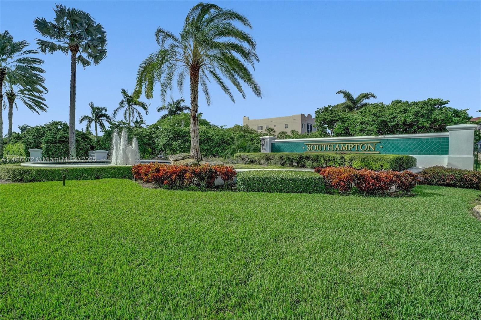 SOUTHAMPTON CONDOMINIUM - Residential