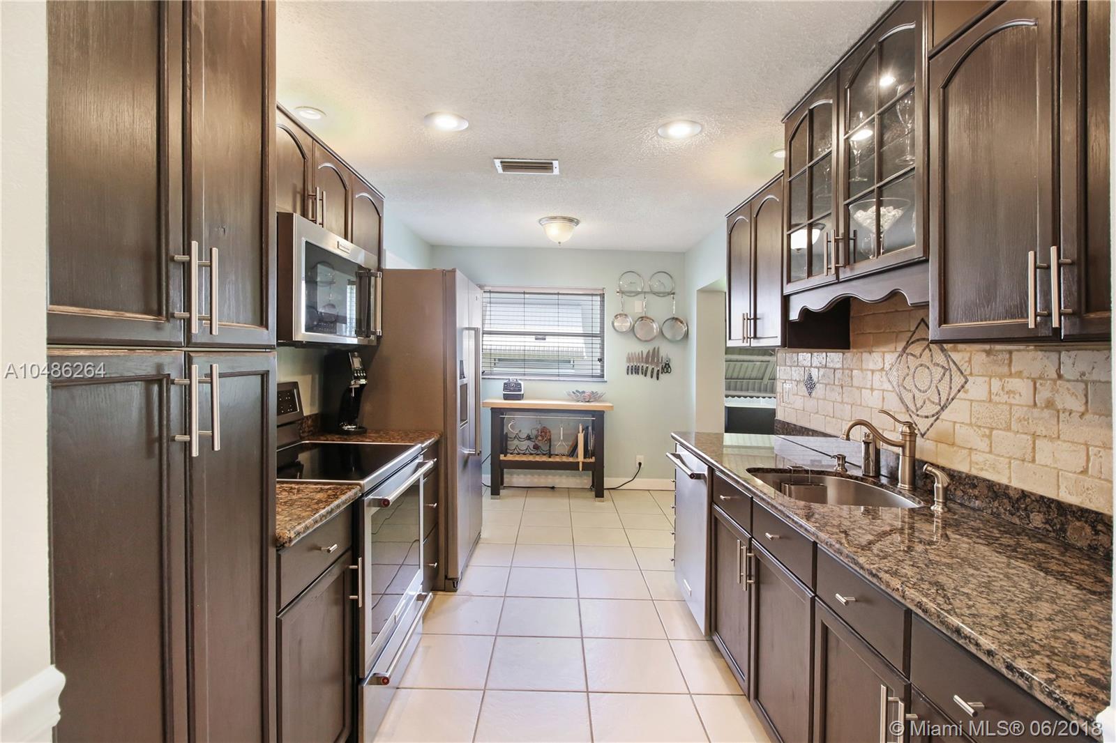 MAINLANDS OF TAMARAC LAKE - Residential