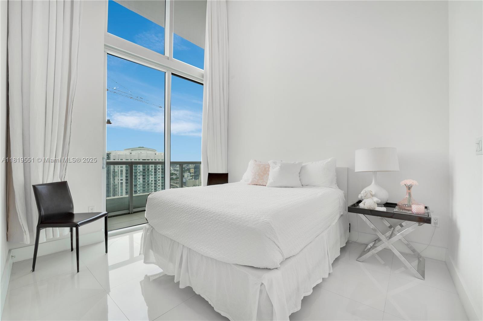 ICON BRICKELL CONDO NO 3 - Residential