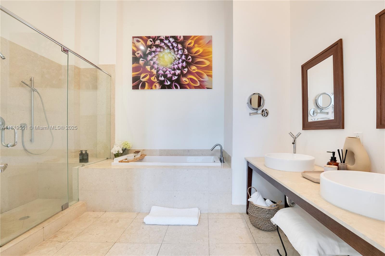 ICON BRICKELL CONDO NO 3 - Residential