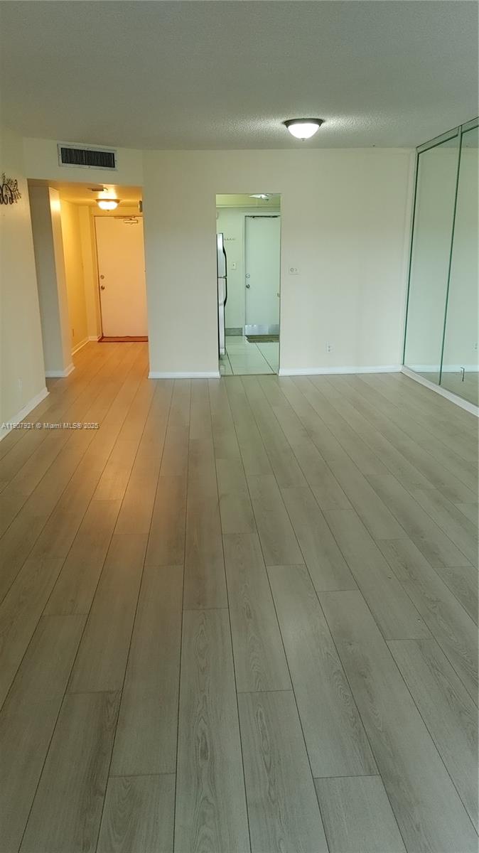 BRIARWOOD CLUB CONDO 3 - Residential Lease