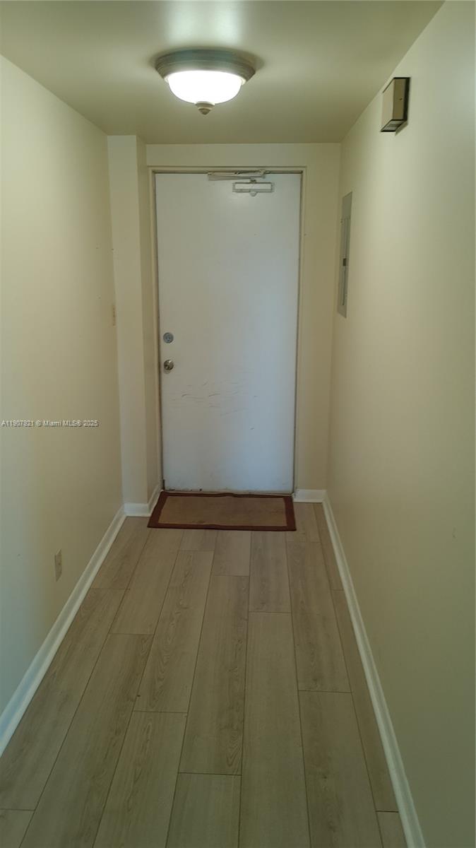BRIARWOOD CLUB CONDO 3 - Residential Lease