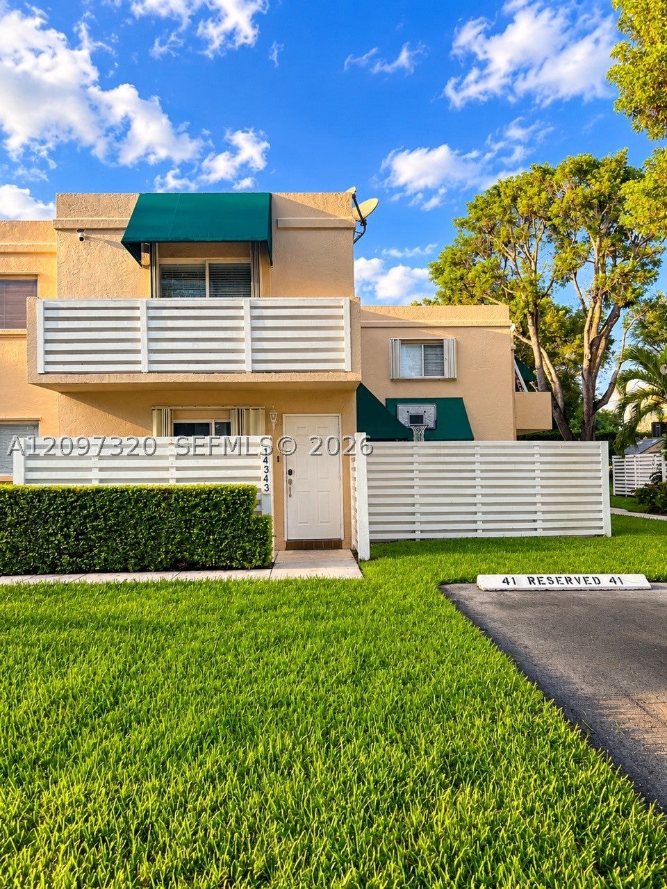 14343 SW 96th Ter