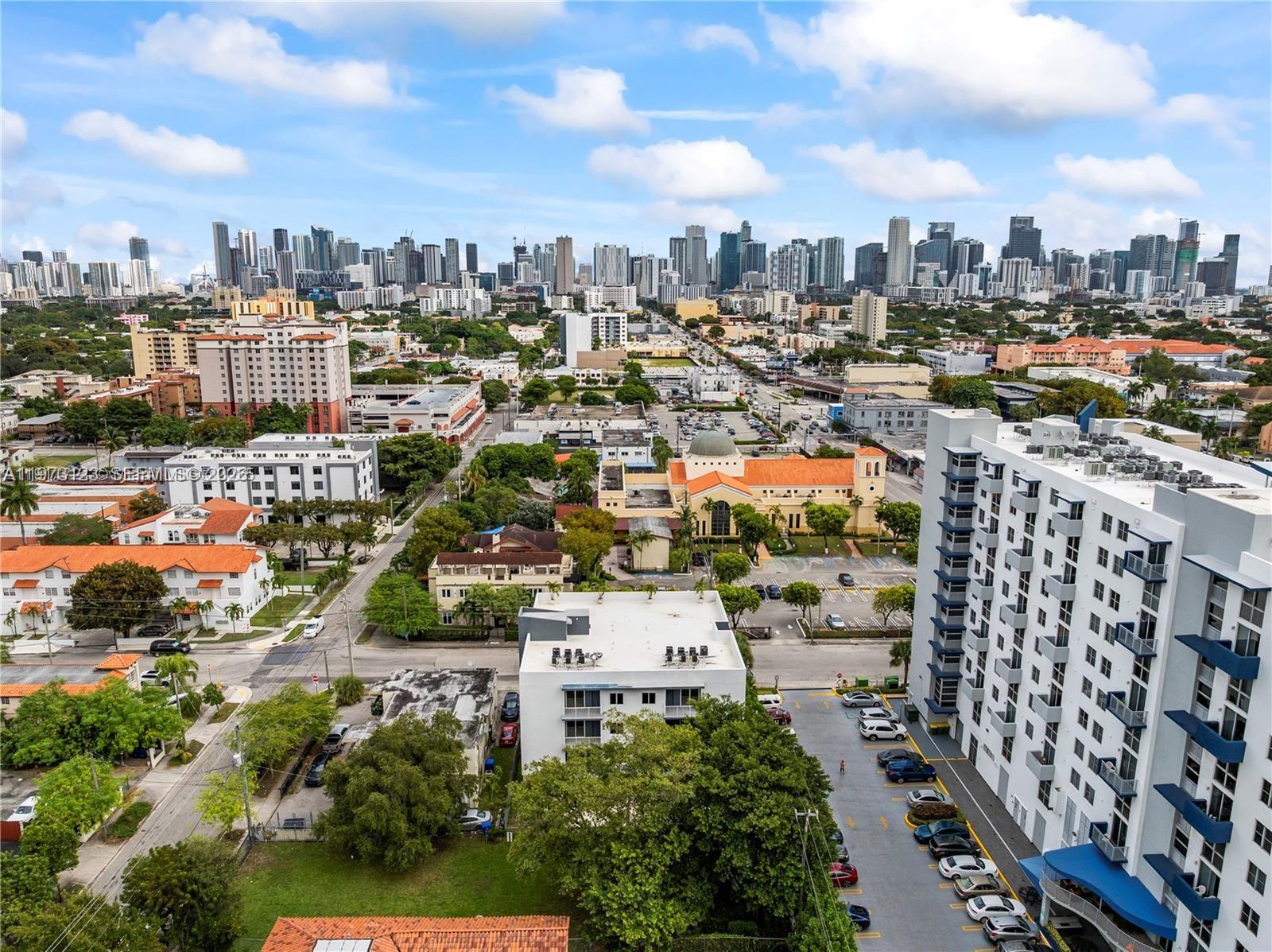 LAWRENCE ESTATE LAND CO - Residential Lease