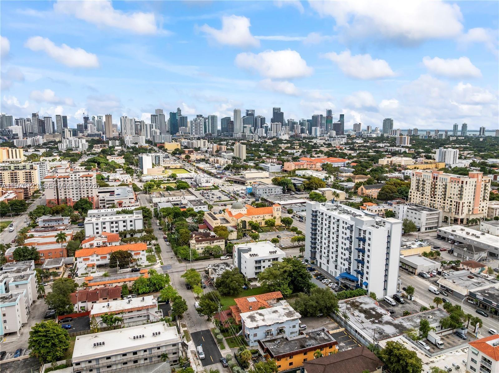 LAWRENCE ESTATE LAND CO - Residential Lease