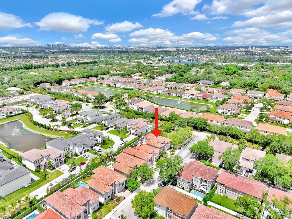 3521 Forest View Cir
